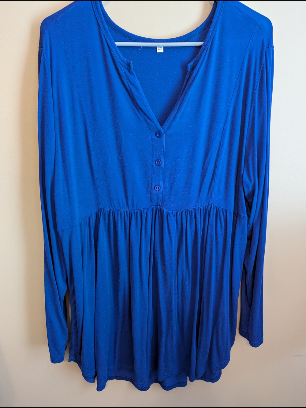 Women's Long-Sleeve Blue V-Neck Button Front Top